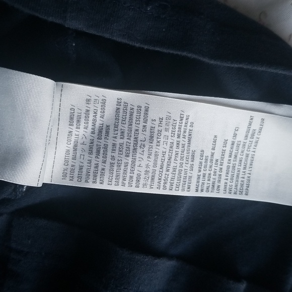 4/$20 Hollister S Navy Graphic Tee - Picture 7 of 7